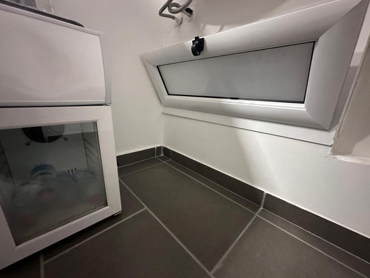 Holiday Apartament Aeroporto di Catania Fontana Rossa Esterno foto